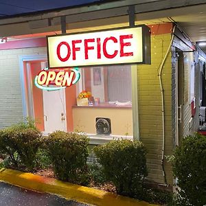 Budget Inn